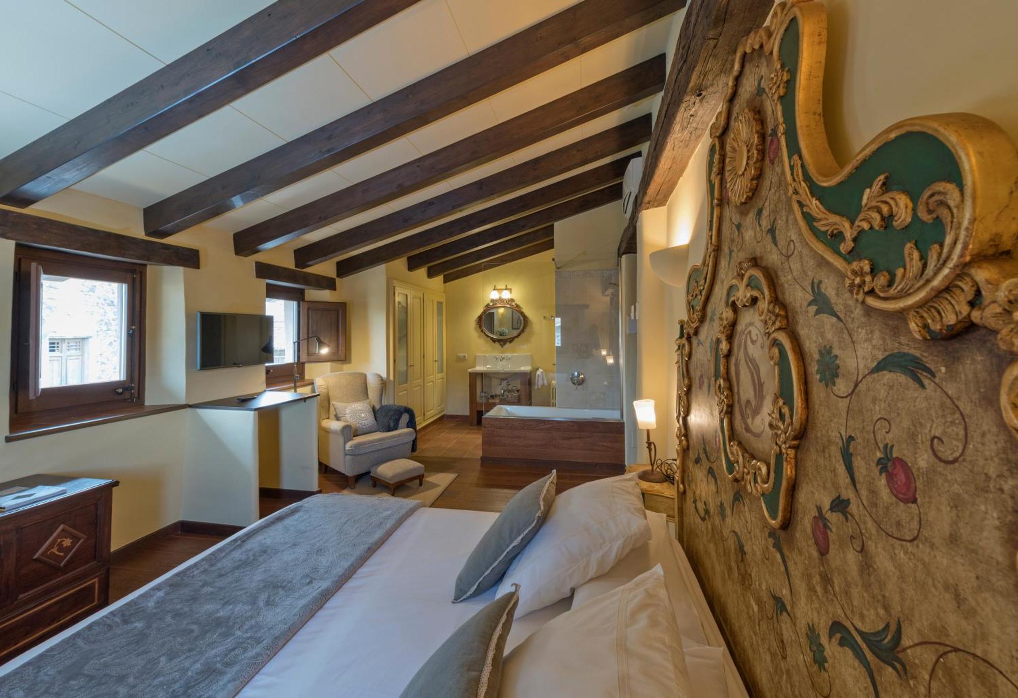 Hotel Cal Sastre Санта-Пау Номер фото