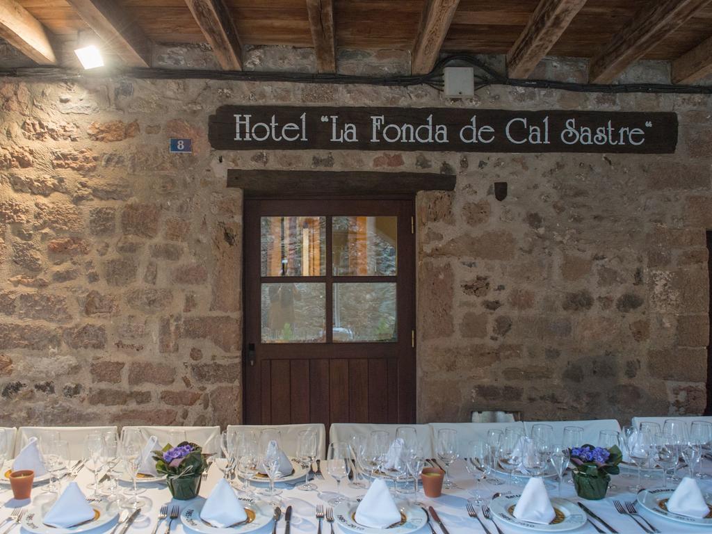 Hotel Cal Sastre Санта-Пау Экстерьер фото